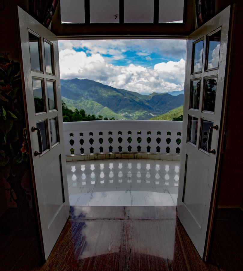 Tehri Club And Resort By One Earth Chamba  Esterno foto